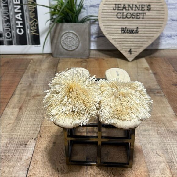 Birdies The Songbird Mule Linen Fabric Cream 6 Pom Fringe Feather Cushion Glam - Picture 8 of 10